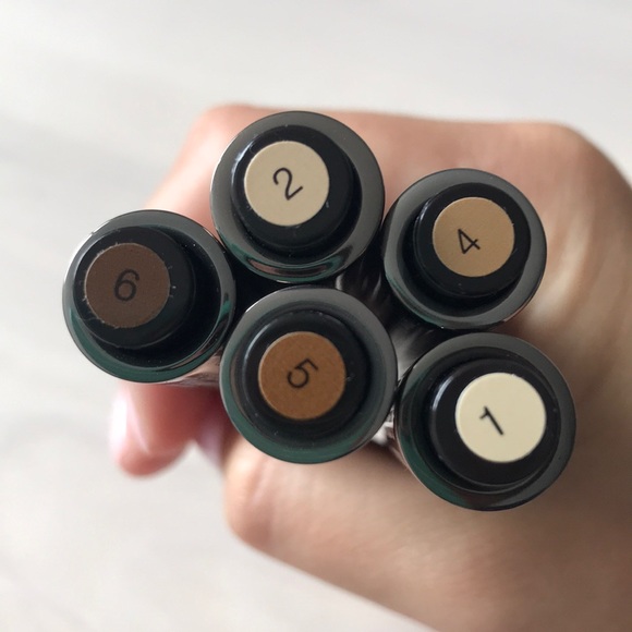 laura mercier candleglow concealer and highlighter